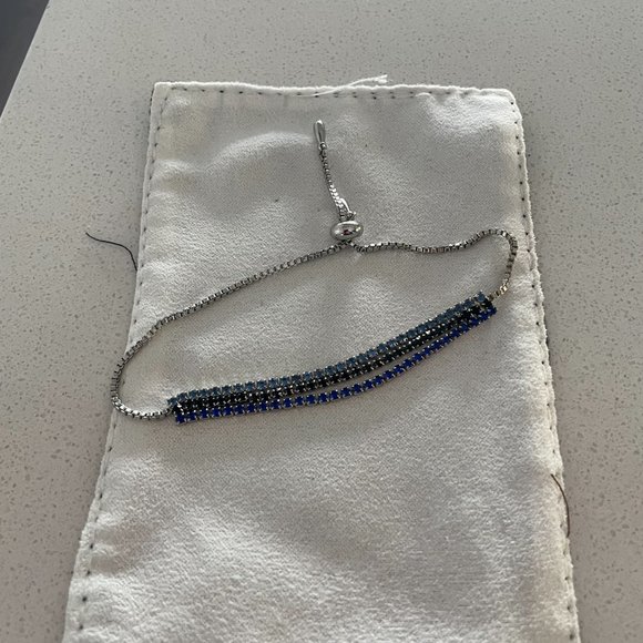 Sliver and blue adjustable Banana Republic bracelet - Picture 3 of 3